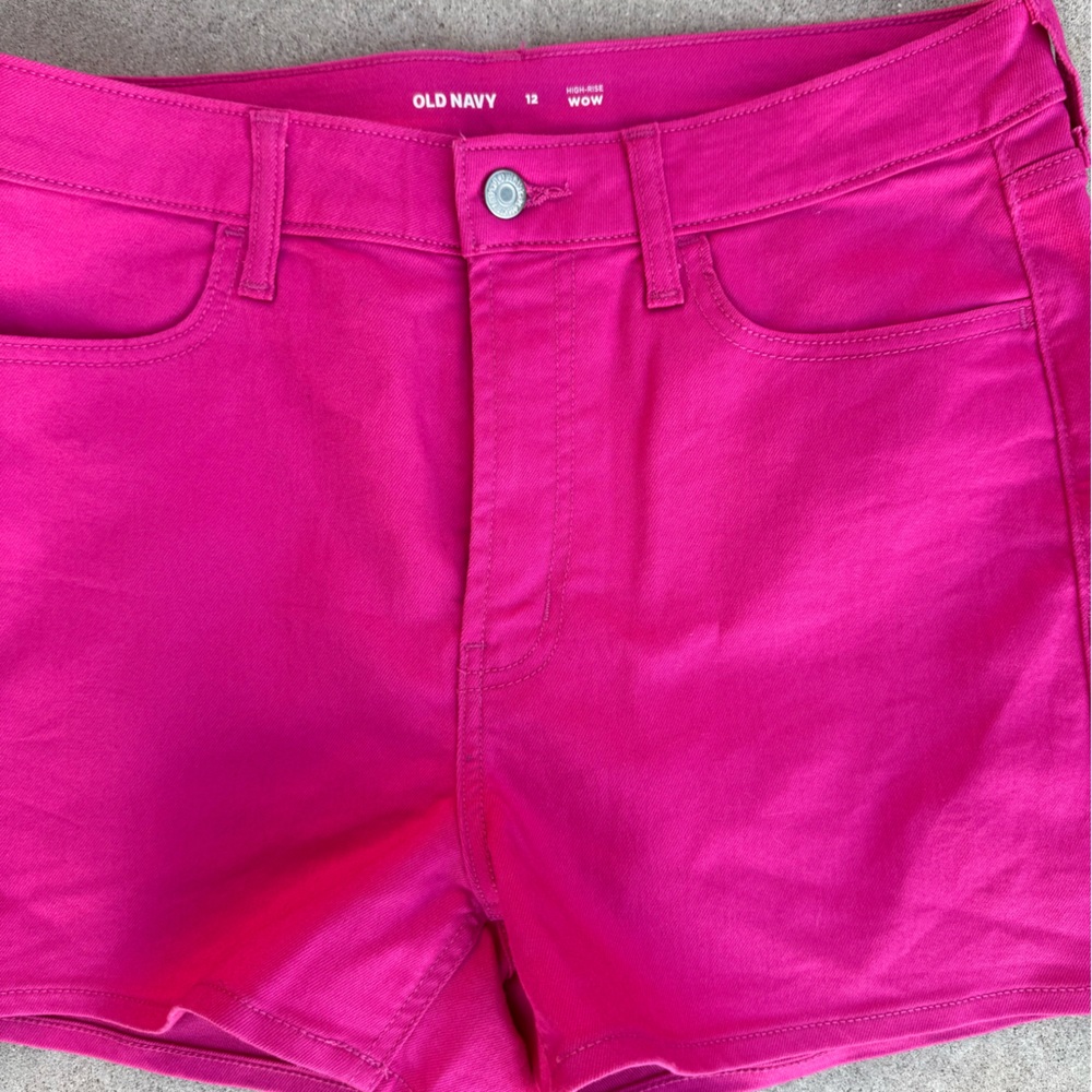 Old Navy Women's Fuchsia High-Rise Jean Shorts (Size 12) - Picture 3 of 5